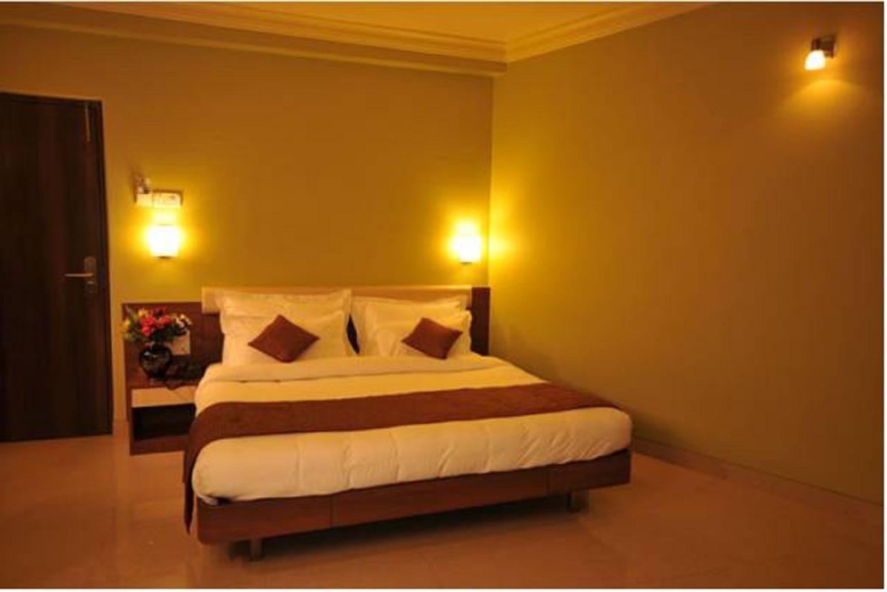 Daiwik Hotels Shirdi Eksteriør bilde